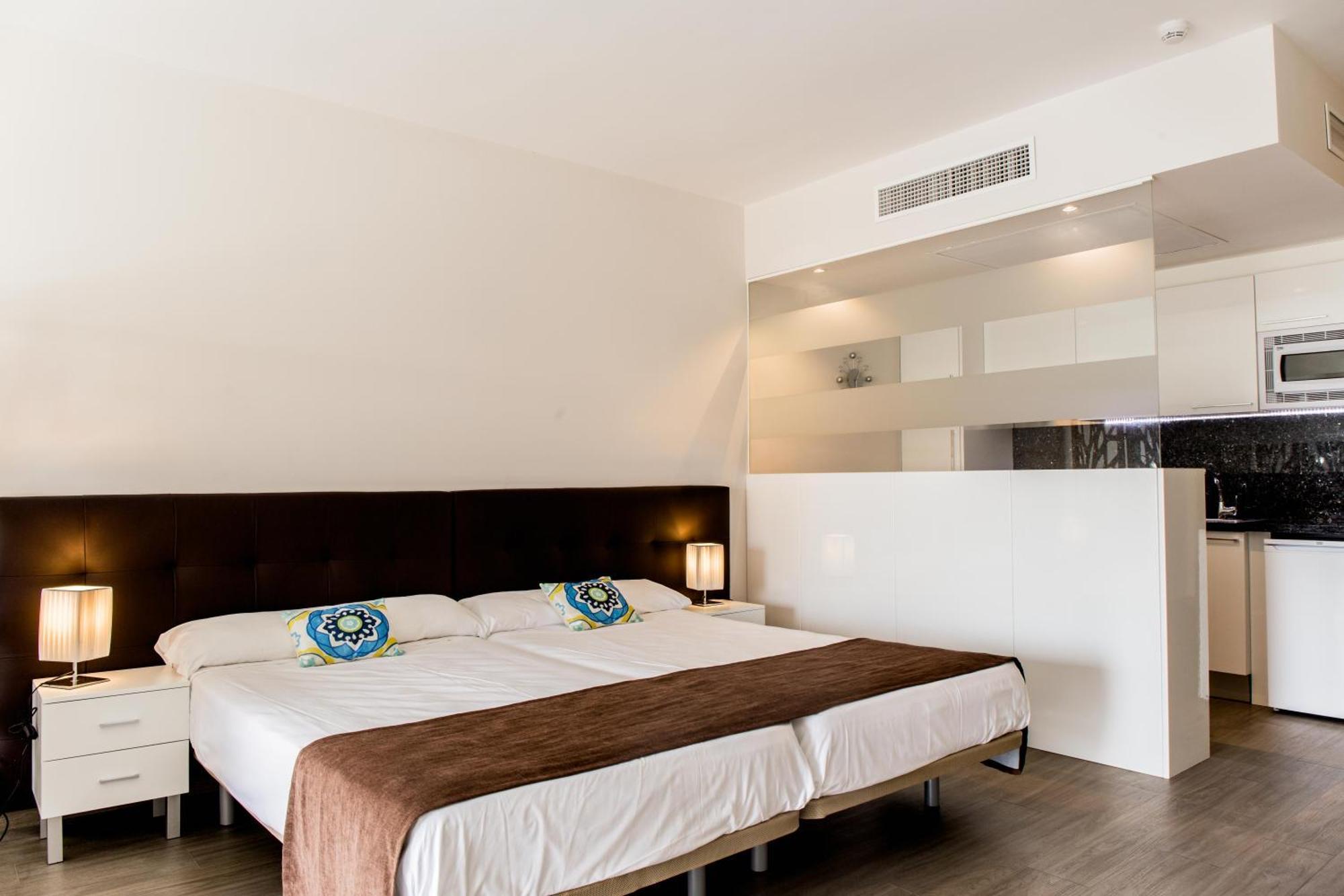 Bluesea Dimona Suites توريمولينوس المظهر الخارجي الصورة